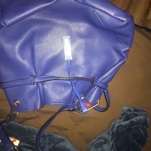 BRAND NEW PURSE NEVER WORN